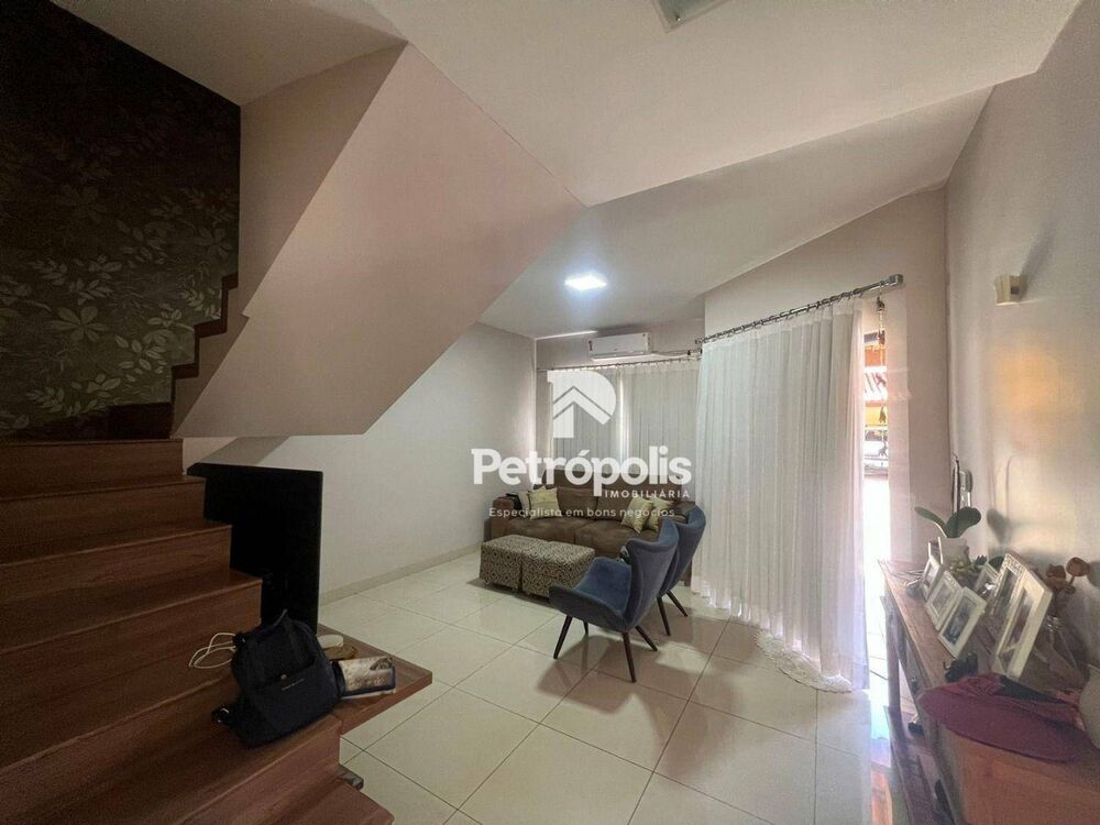 Sobrado, 3 quartos, 234 m² - Foto 4