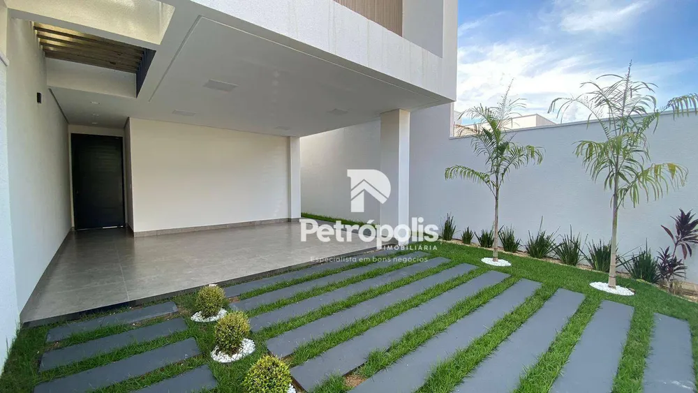 Sobrado, 4 quartos, 221 m² - Foto 2