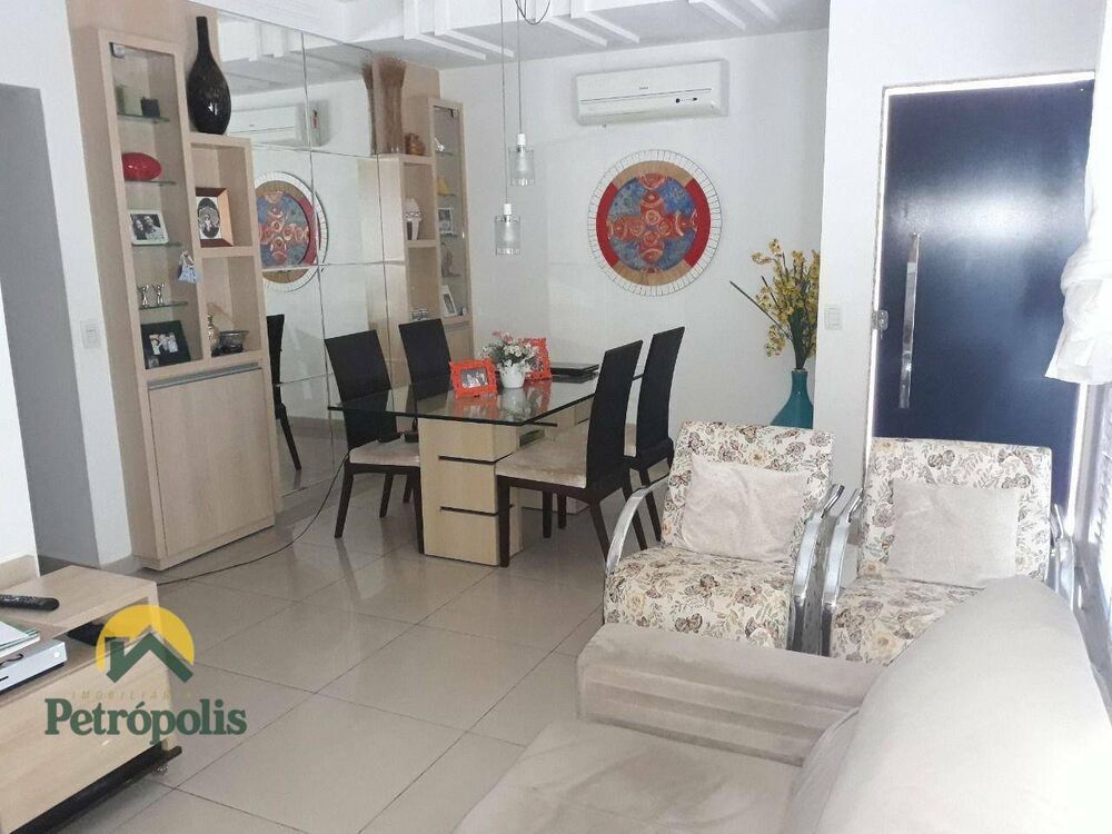 Sobrado à venda com 3 quartos, 160m² - Foto 1