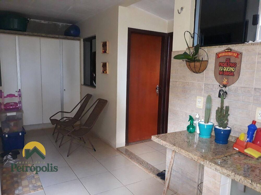 Sobrado à venda com 3 quartos, 160m² - Foto 2