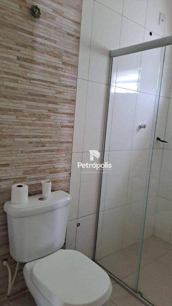Casa à venda com 3 quartos, 216m² - Foto 10
