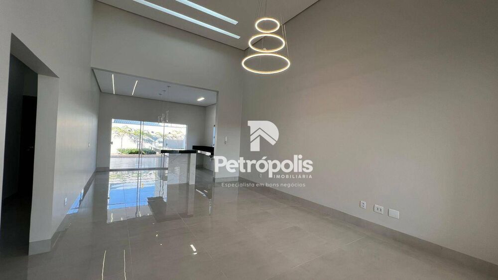 Casa à venda com 3 quartos, 205m² - Foto 3