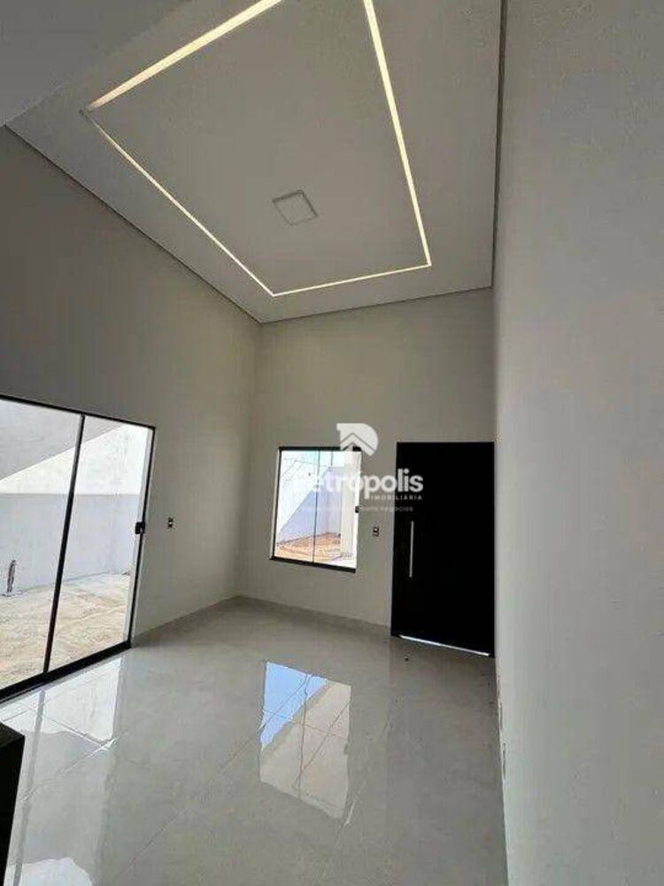 Casa à venda com 3 quartos, 98m² - Foto 2