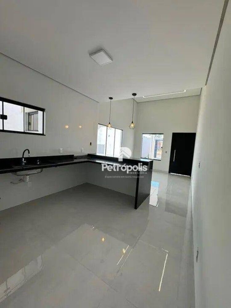 Casa à venda com 3 quartos, 98m² - Foto 3