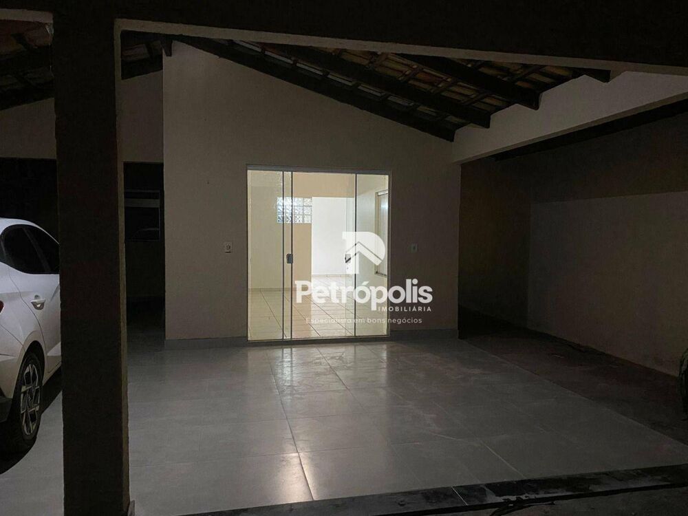 Casa, 4 quartos, 180 m² - Foto 2