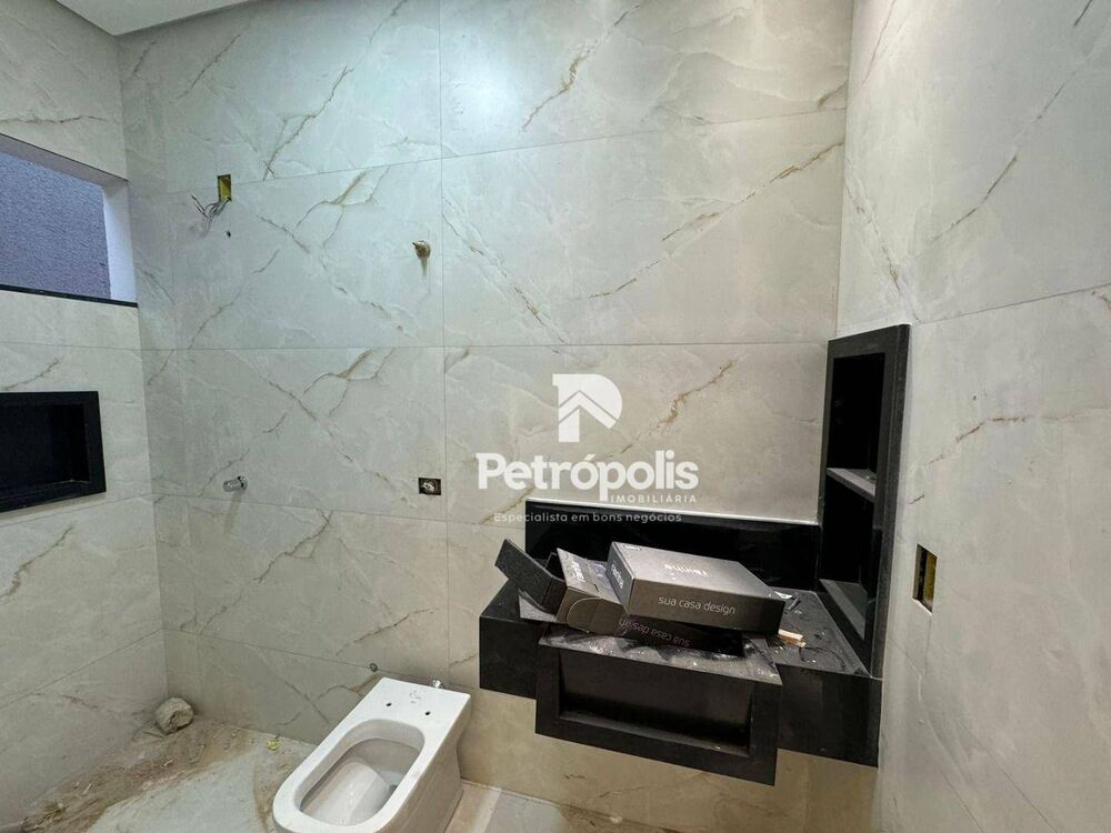 Casa à venda com 4 quartos, 235m² - Foto 7