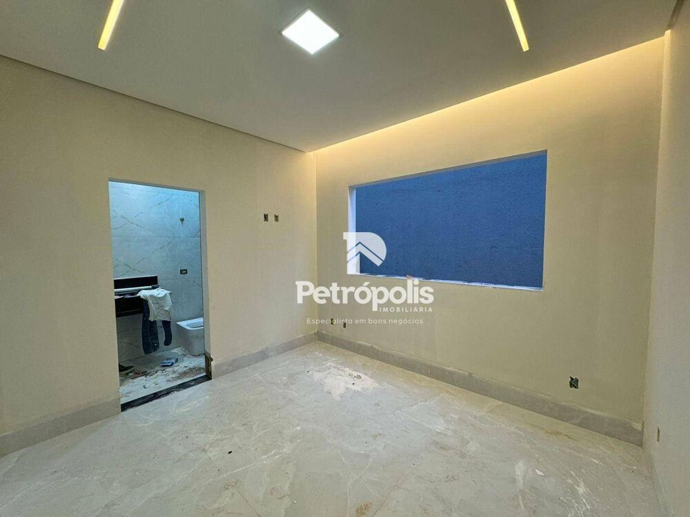 Casa à venda com 4 quartos, 235m² - Foto 8
