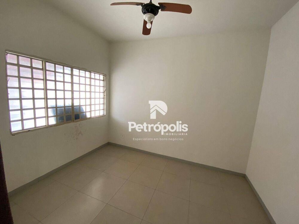 Casa à venda com 3 quartos, 130m² - Foto 10