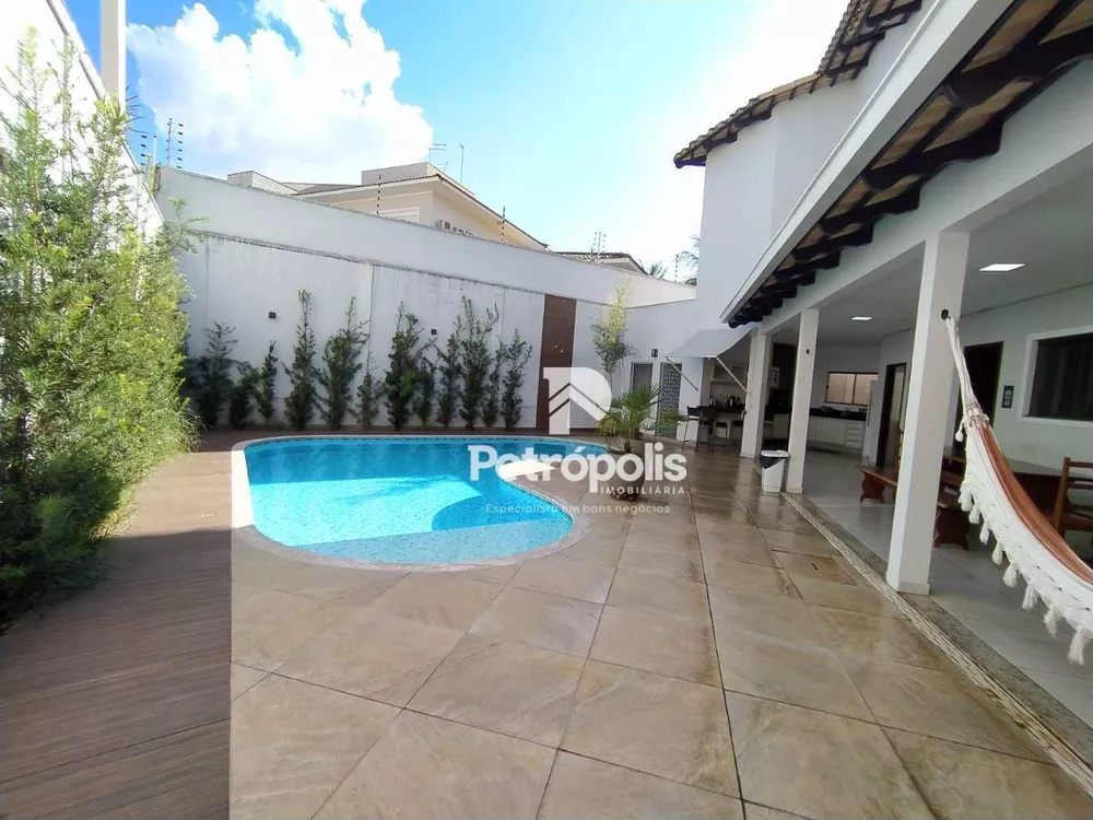 Sobrado, 4 quartos, 369 m² - Foto 2
