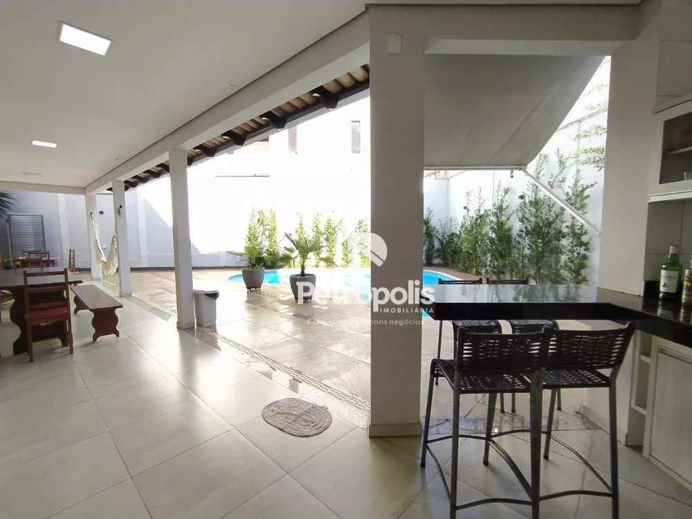 Sobrado, 4 quartos, 369 m² - Foto 3