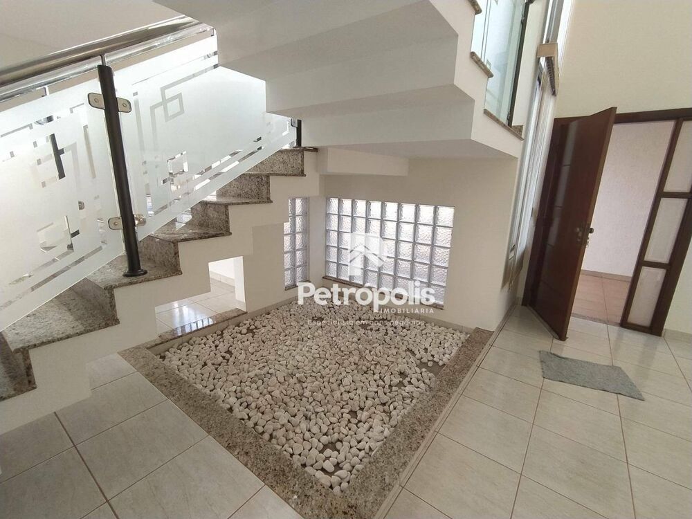 Sobrado, 4 quartos, 370 m² - Foto 3