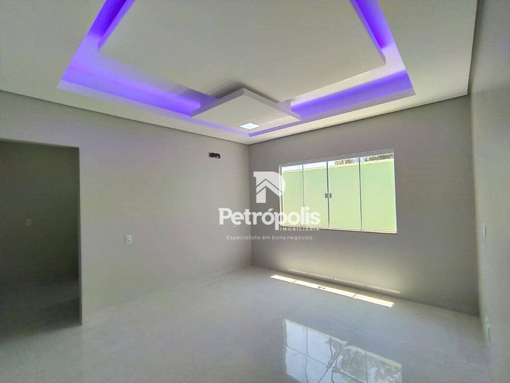 Casa, 3 quartos, 182 m² - Foto 1