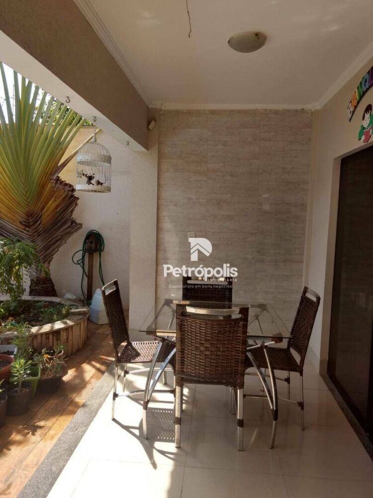 Sobrado, 4 quartos, 382 m² - Foto 4