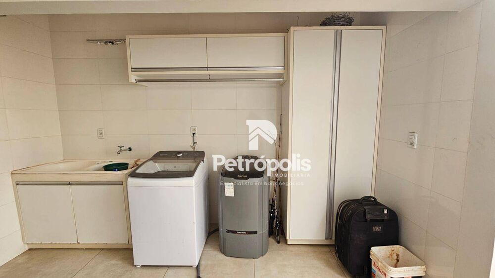 Casa, 3 quartos, 218 m² - Foto 17