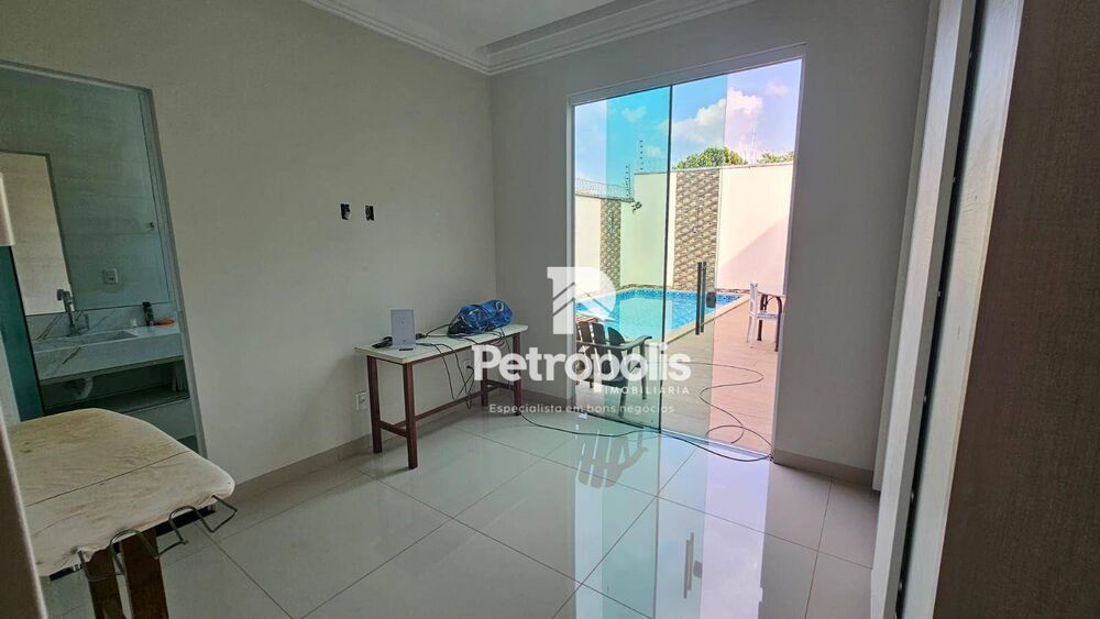Casa, 3 quartos, 218 m² - Foto 10