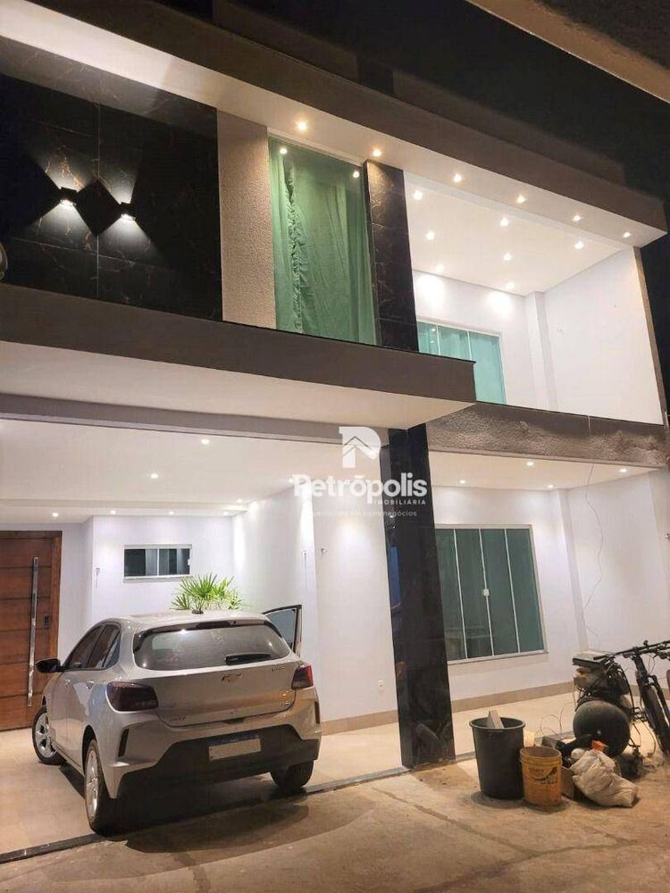 Sobrado, 3 quartos, 247 m² - Foto 1