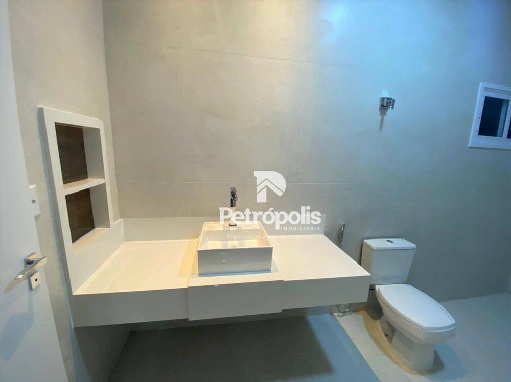 Casa, 3 quartos, 210 m² - Foto 3