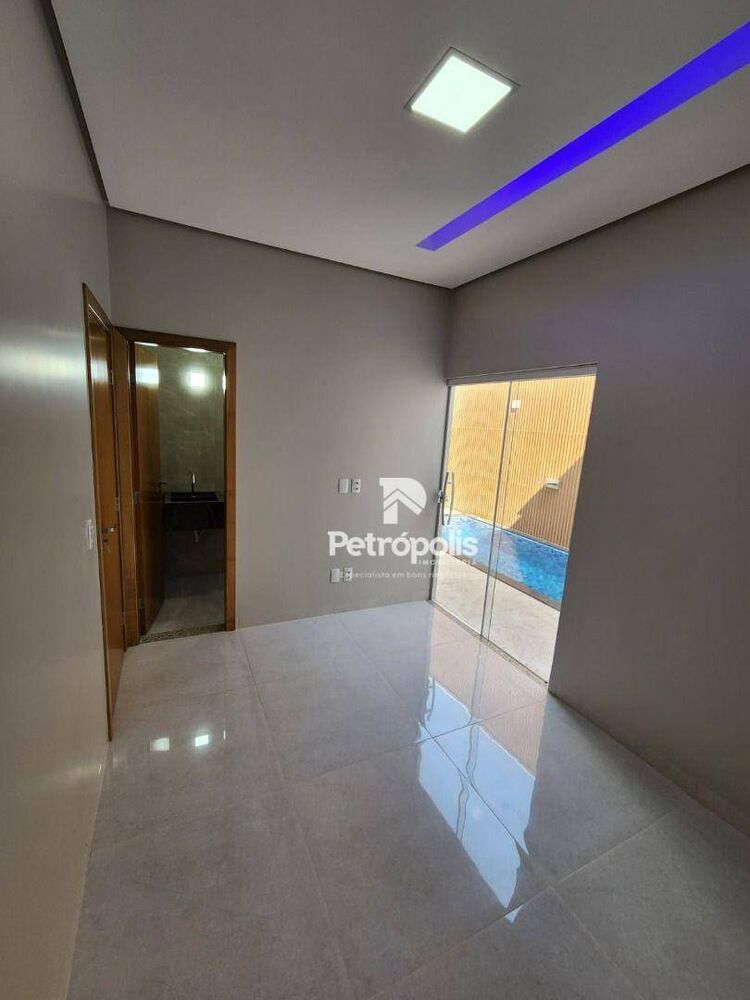 Casa, 3 quartos, 182 m² - Foto 2