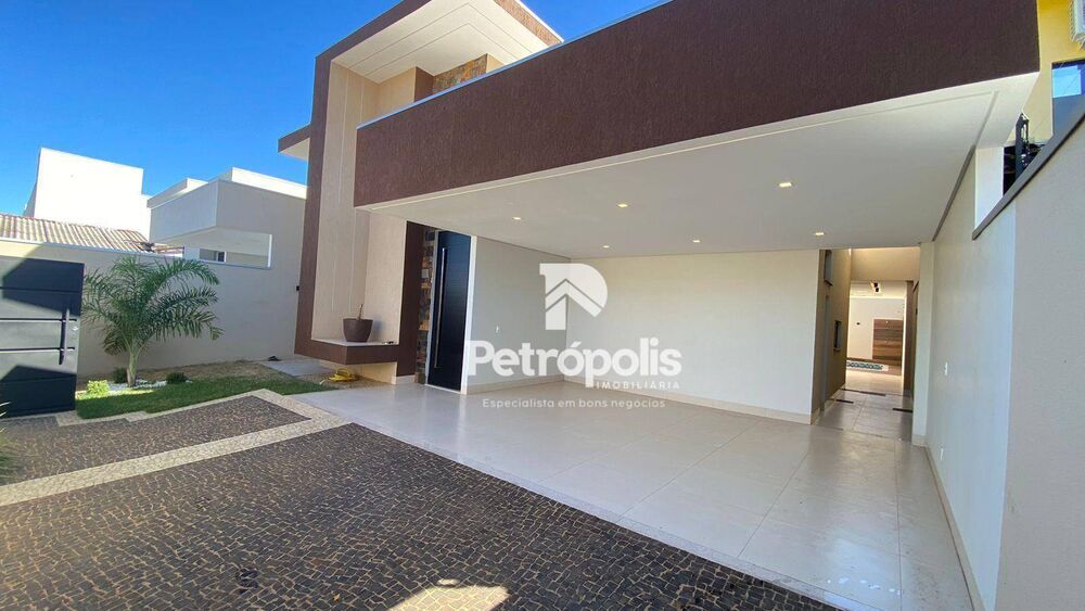 Casa, 3 quartos, 194 m² - Foto 2