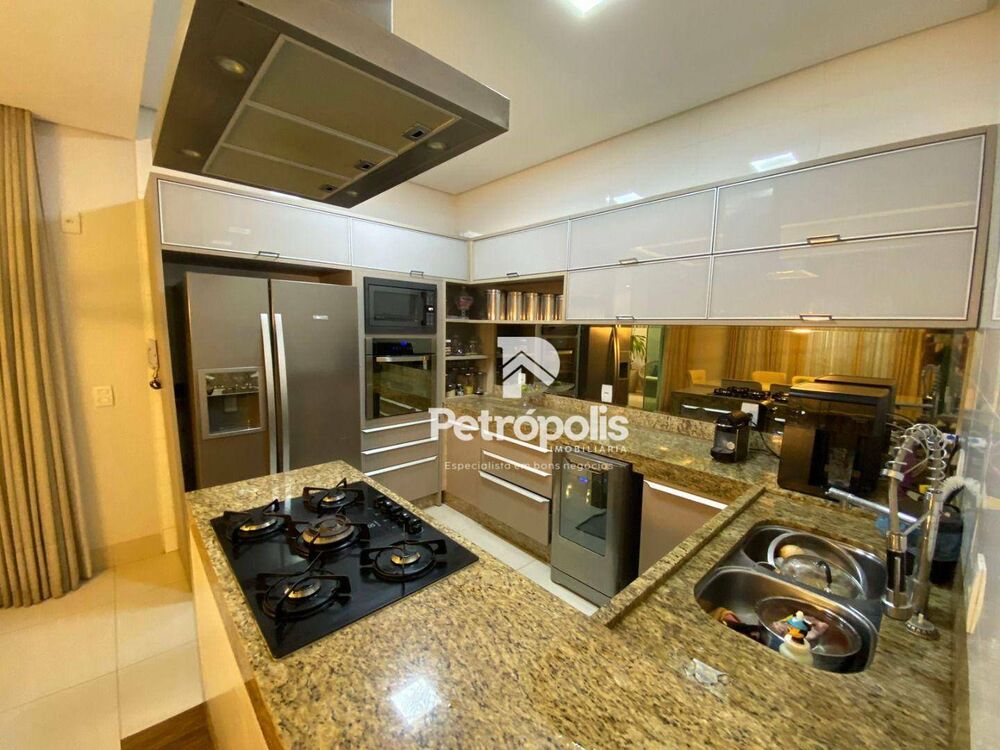 Sobrado, 3 quartos, 214 m² - Foto 11