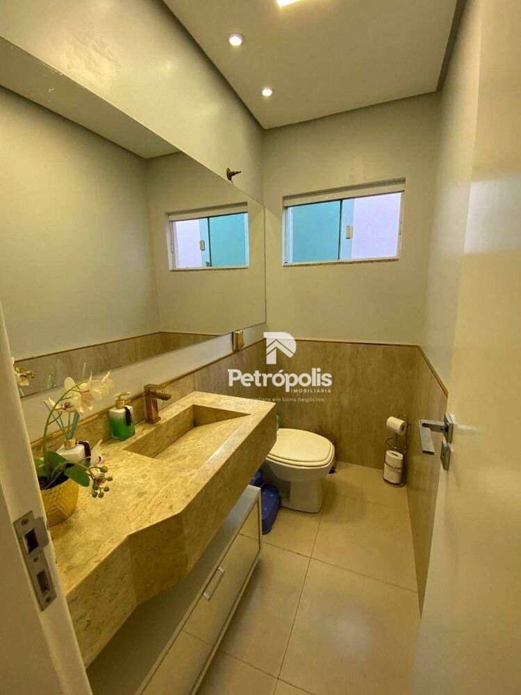 Sobrado, 3 quartos, 214 m² - Foto 3