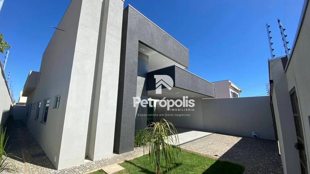 Casa, 4 quartos, 196 m² - Foto 2