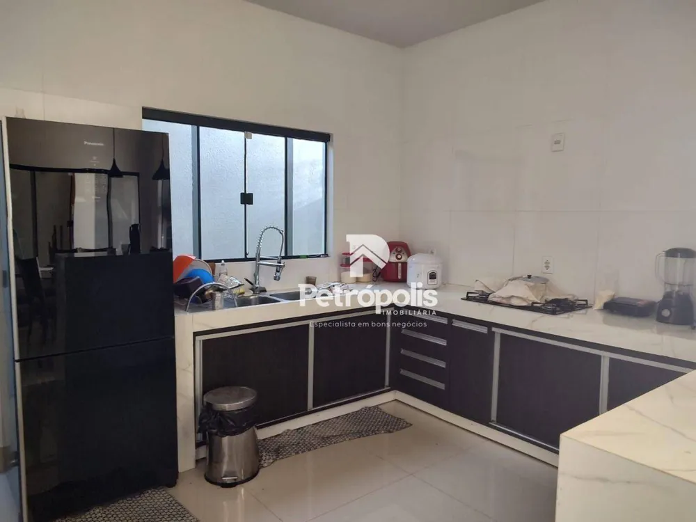 Casa, 3 quartos, 141 m² - Foto 1