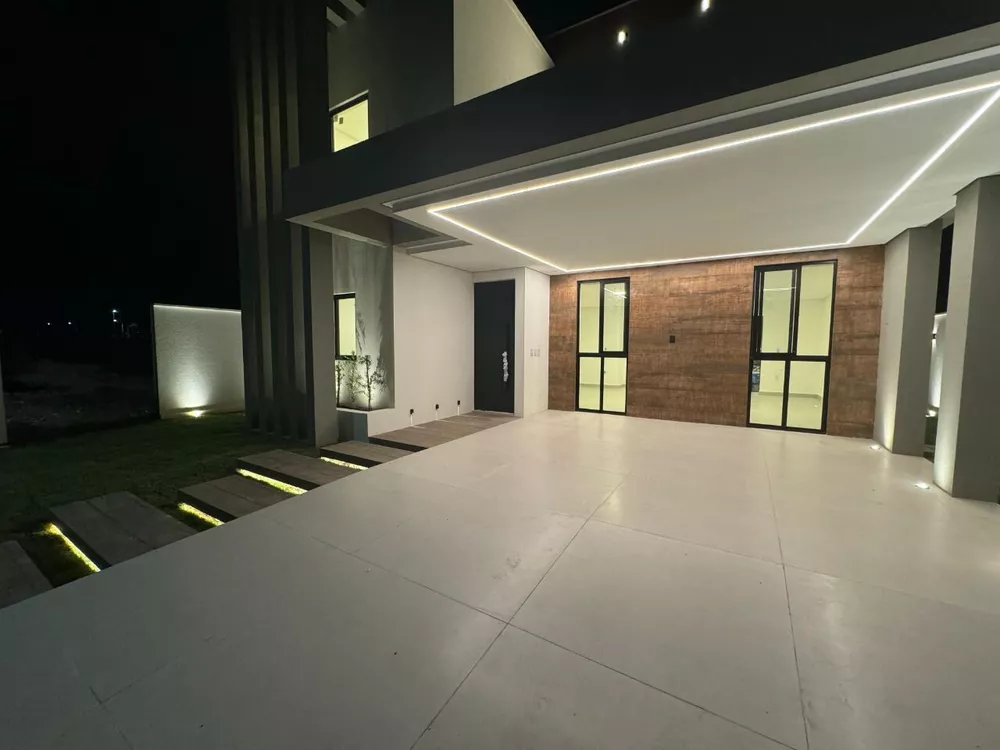 Casa, 4 quartos, 190 m² - Foto 1