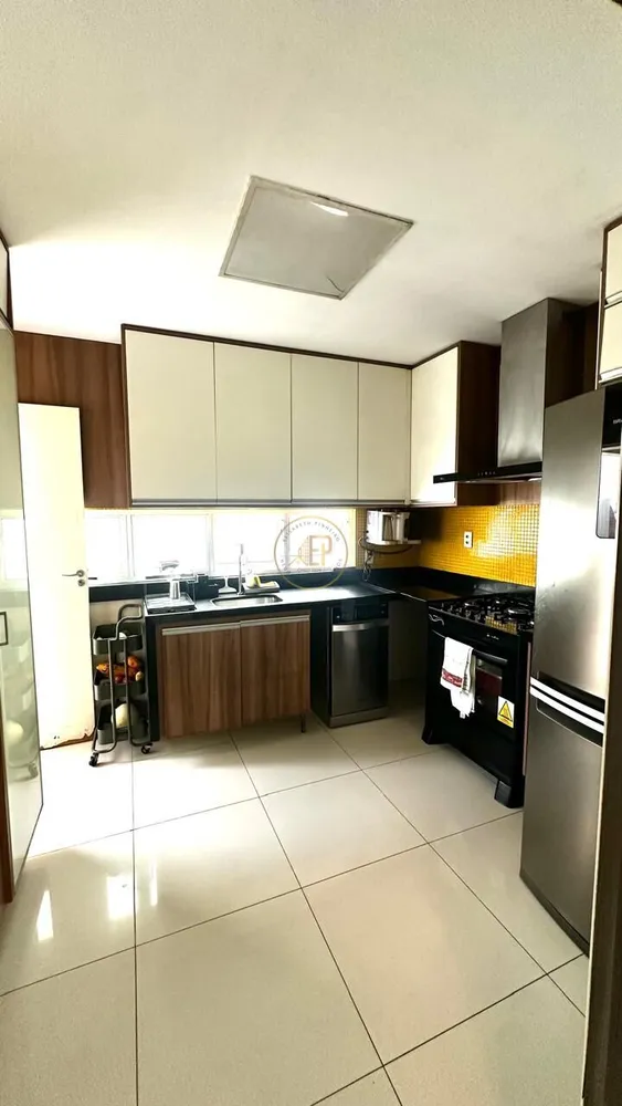 Casa, 4 quartos, 190 m² - Foto 2