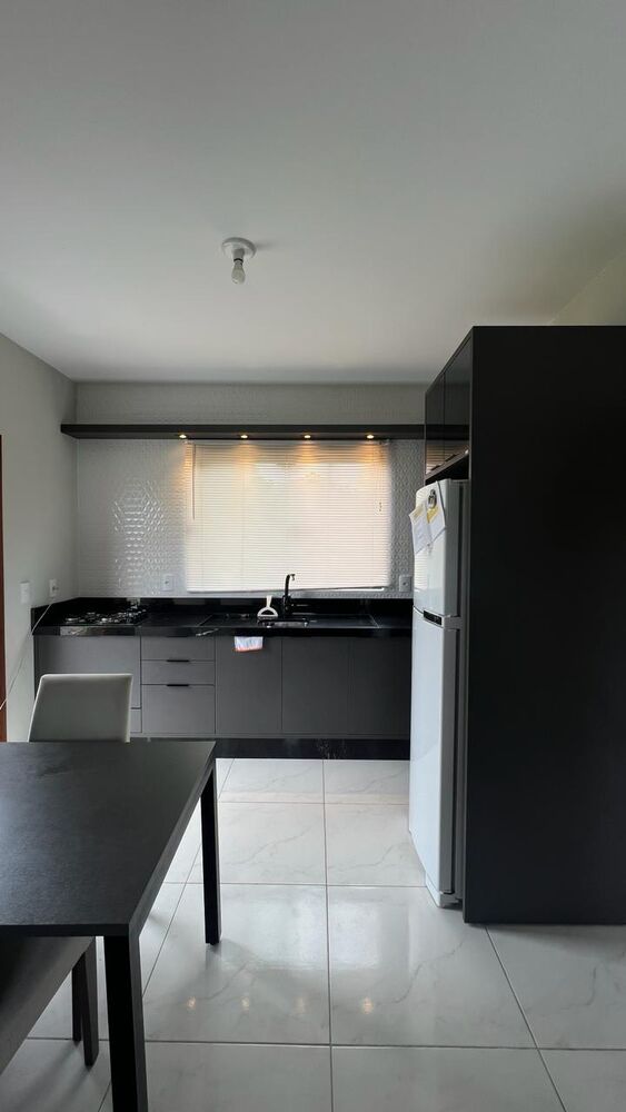 Casa à venda com 2 quartos, 46m² - Foto 2