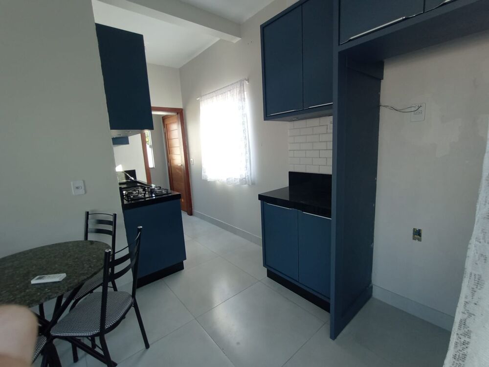 Casa à venda com 2 quartos, 50m² - Foto 4