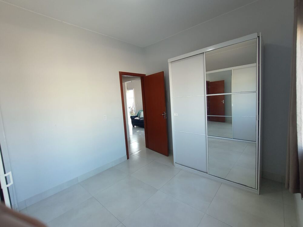 Casa à venda com 2 quartos, 50m² - Foto 3