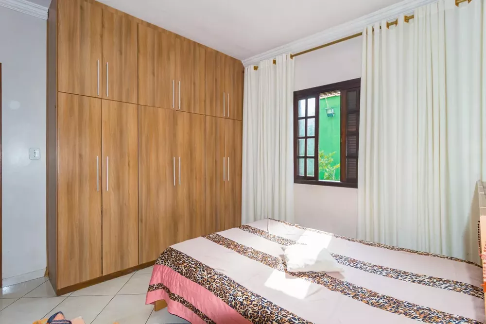 Casa, 5 quartos, 184 m² - Foto 5
