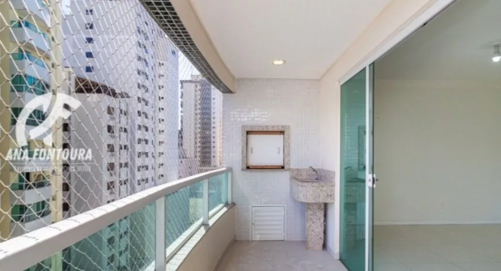 Apartamento à venda com 4 quartos, 123m² - Foto 2