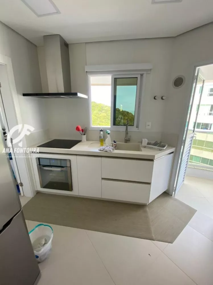 Apartamento à venda com 3 quartos, 206m² - Foto 11