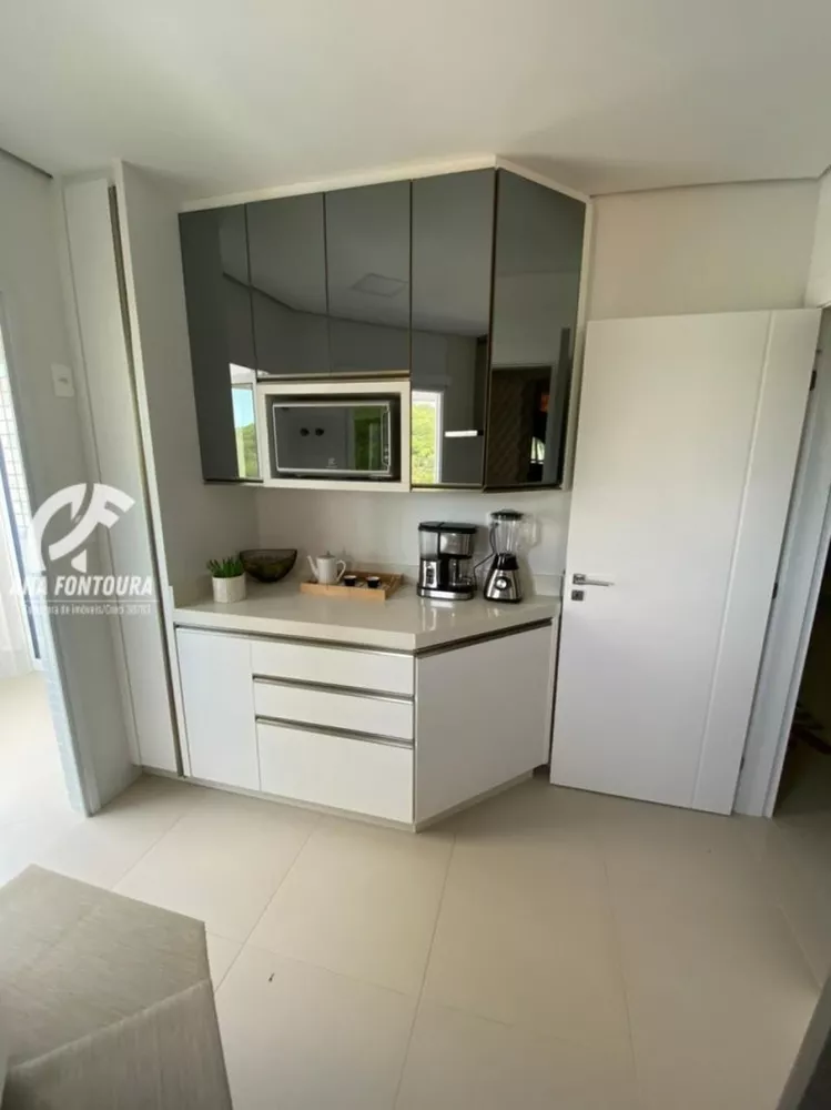 Apartamento à venda com 3 quartos, 206m² - Foto 9