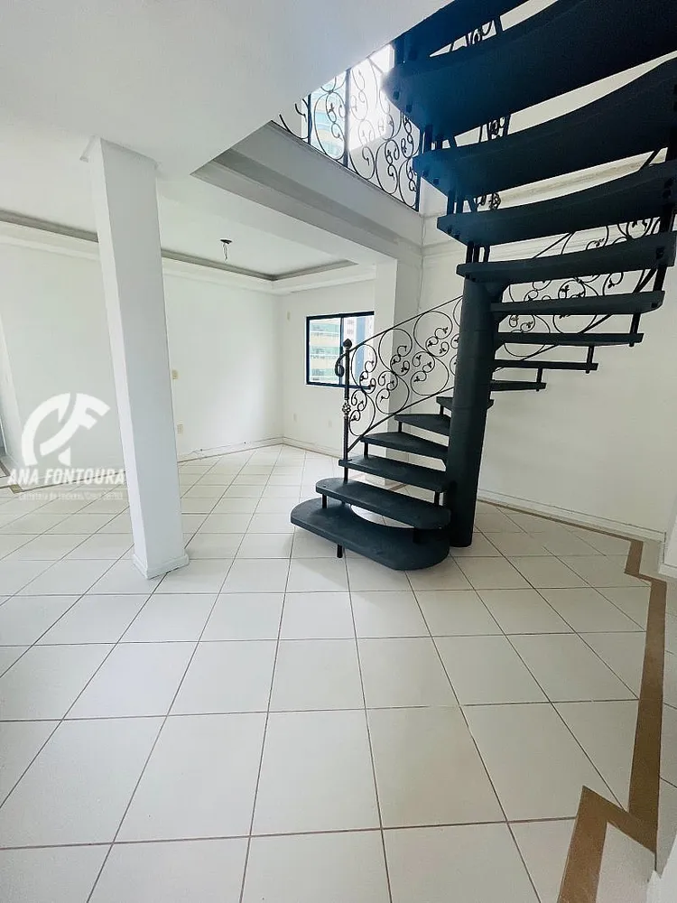 Cobertura, 3 quartos, 257 m² - Foto 3