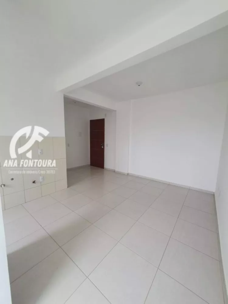 Apartamento à venda com 2 quartos, 43m² - Foto 2