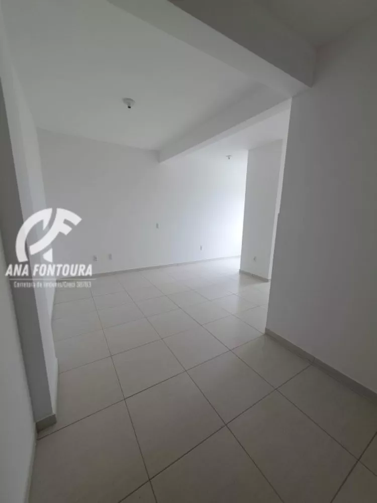 Apartamento à venda com 2 quartos, 43m² - Foto 3