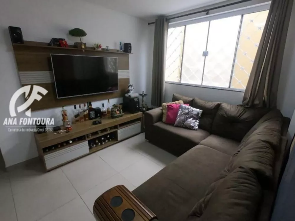 Apartamento à venda com 2 quartos, 70m² - Foto 2