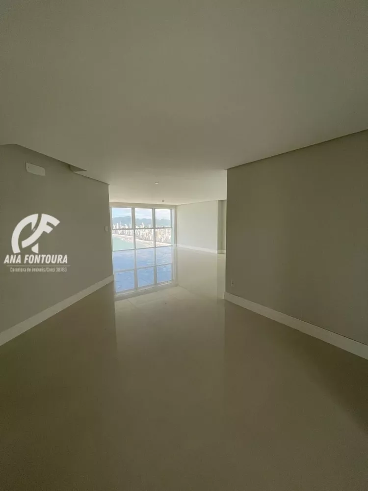 Apartamento à venda com 3 quartos, 165m² - Foto 3