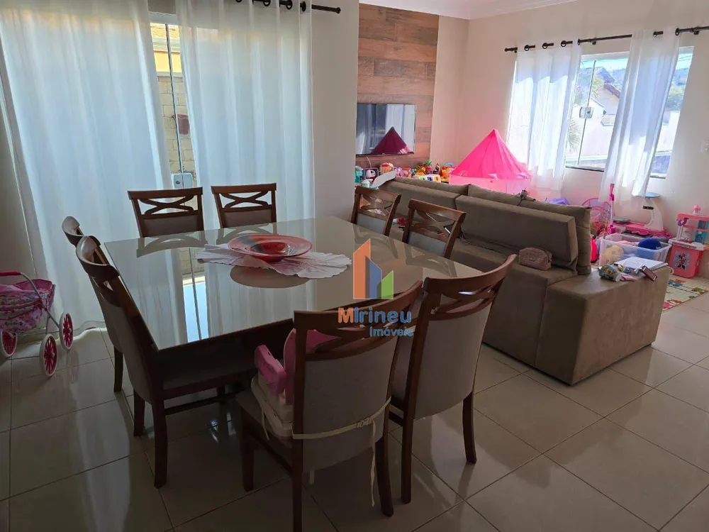 Casa, 3 quartos, 110 m² - Foto 2
