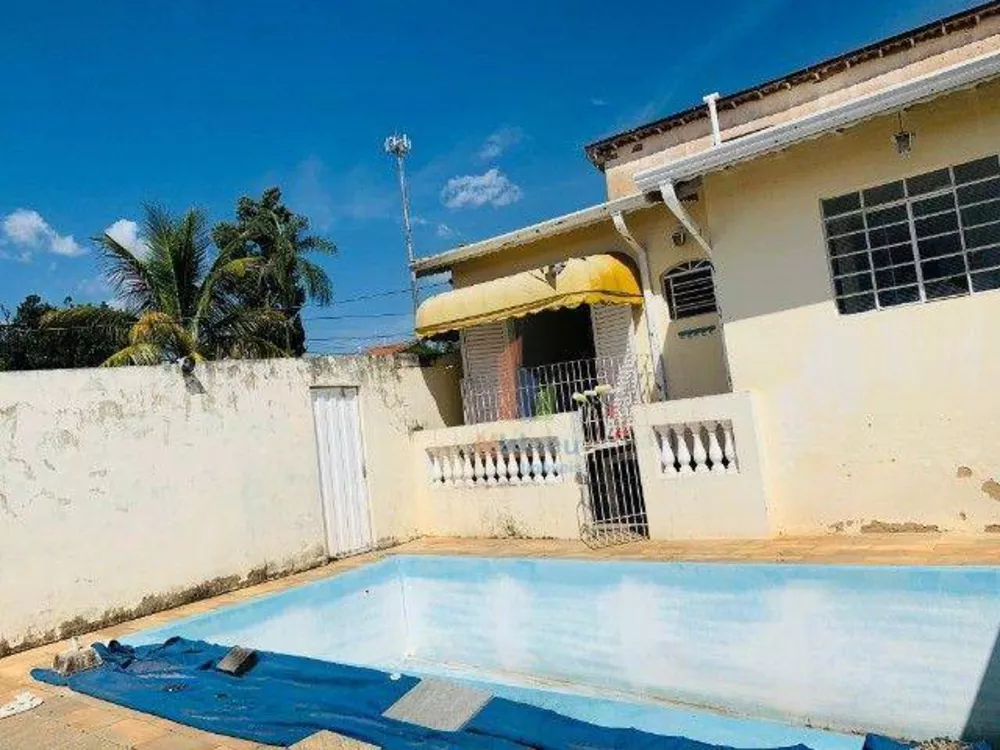 Casa à venda com 3 quartos, 400m² - Foto 1