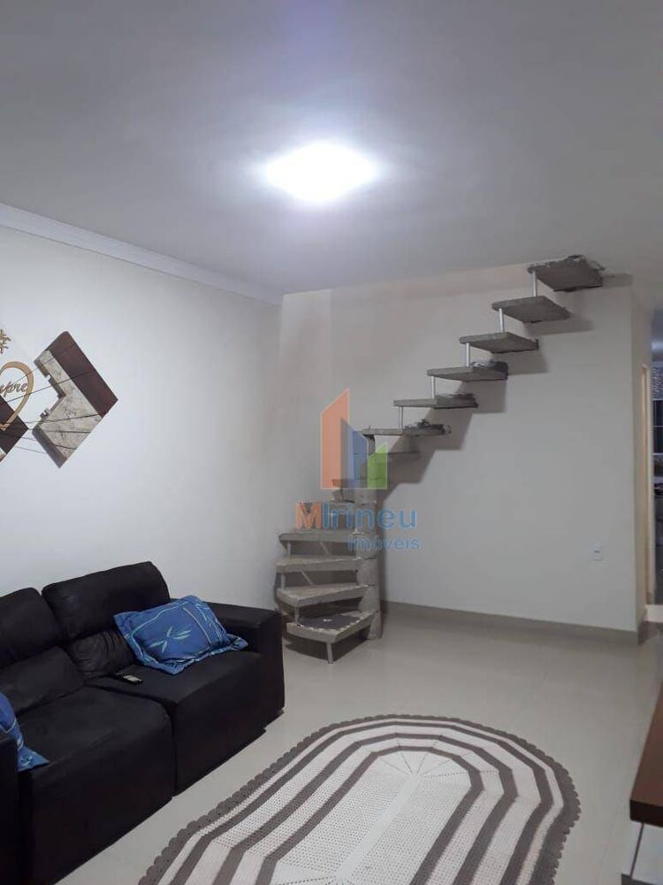 Casa, 3 quartos, 175 m² - Foto 1
