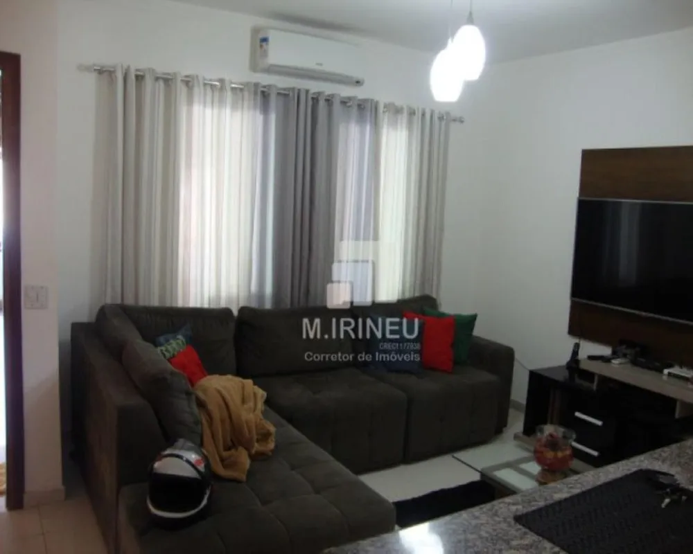 Casa, 3 quartos, 90 m² - Foto 1