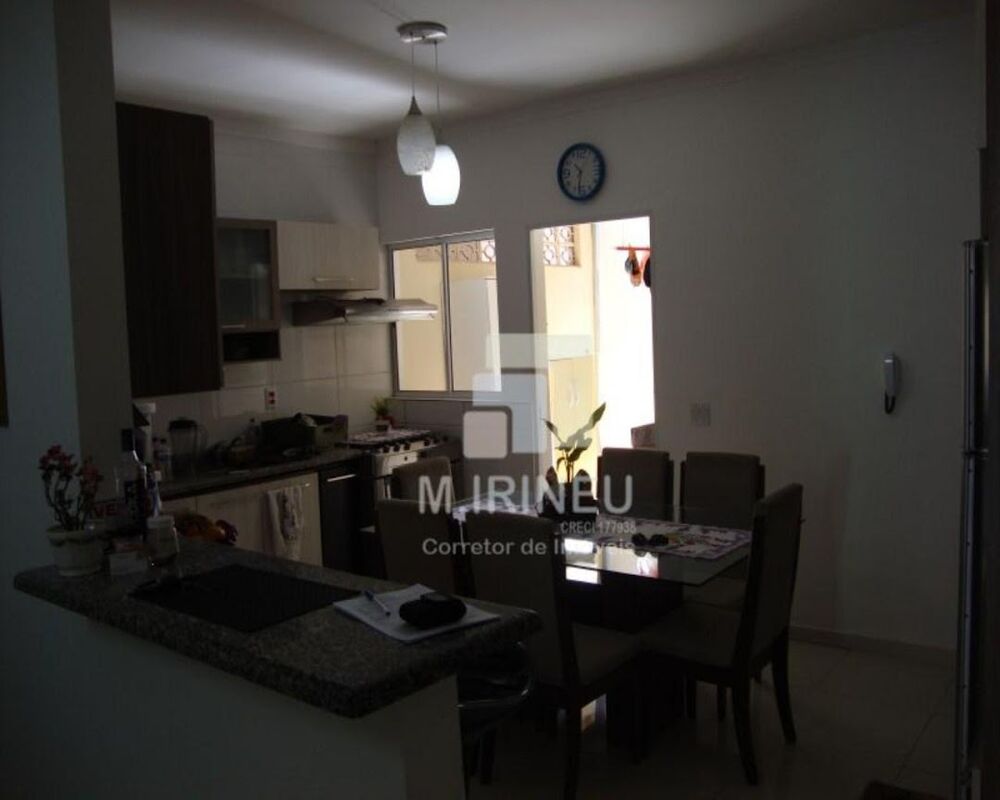 Casa, 3 quartos, 90 m² - Foto 1