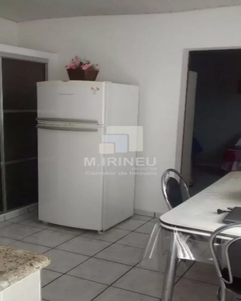 Casa à venda com 2 quartos, 194m² - Foto 7