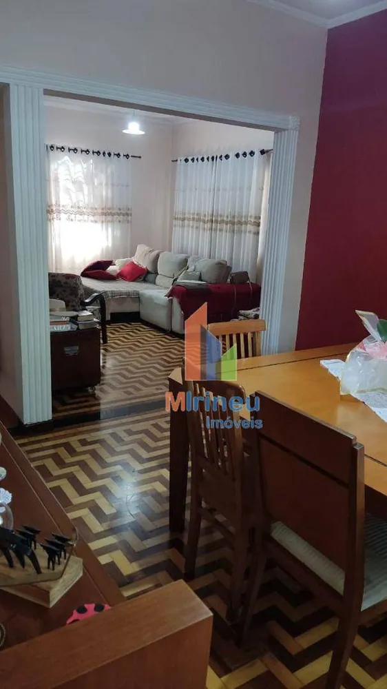 Casa, 3 quartos, 210 m² - Foto 3