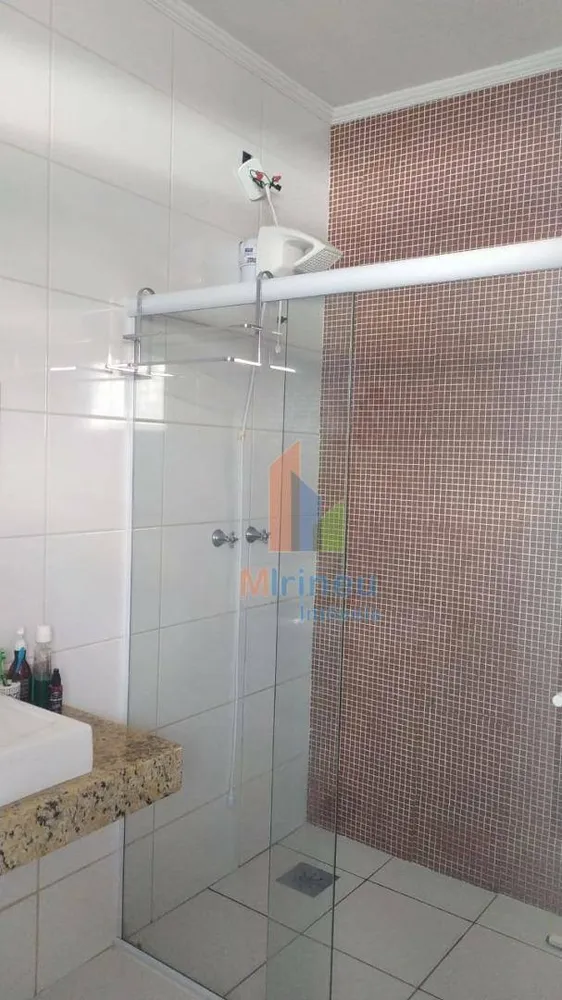Casa, 4 quartos, 240 m² - Foto 2