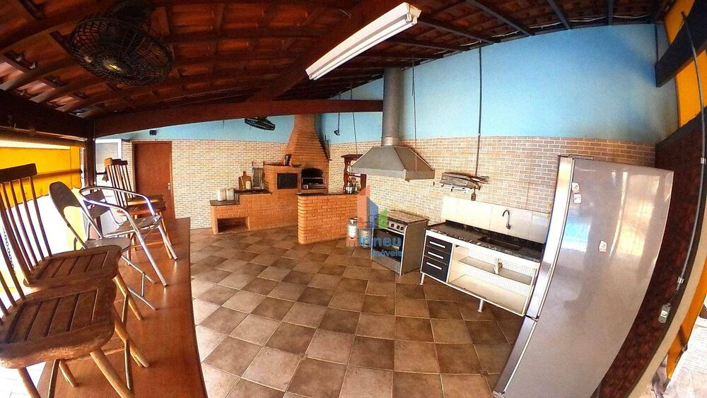 Chácara, 3 quartos, 1230 m² - Foto 1